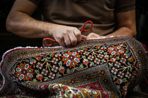 هویت بخشی به فرش ایرانی با شناسنامه دار کردن