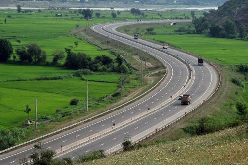 وعده ۶ ماهه برای تکمیل آزادراه منجیل-رودبار