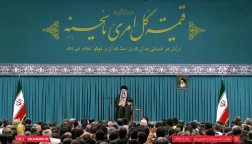 لزوم مشارکت کارگران در تصمیم گیری های دولت و بخش خصوصی