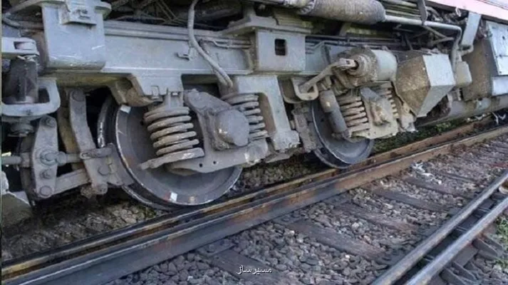 اطلاعیه مهم راه آهن در رابطه با خروج قطار میانه - تهران از خط