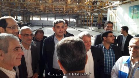 بازدید حناچی از كارخانه واگن سازی تهران